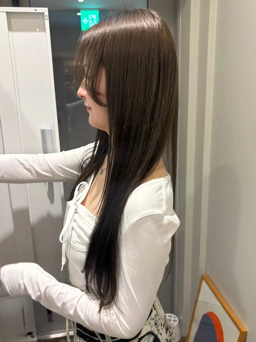 ロング カラー 透明感カラー カット ヘアカラー トリートメント yumemiレイヤー ✴︎ 透明感カラーのヘアスタイル