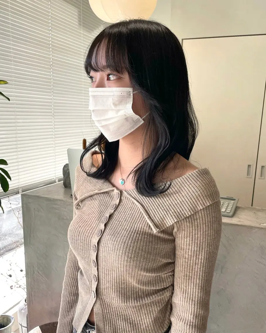 ミディアム カラー ヘアカラー 林 千聖のヘアスタイル