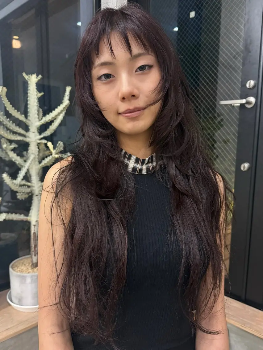 ロング カラー バイオレットカラー レイヤーカット ヘアカラー イシイ モエカのヘアスタイル