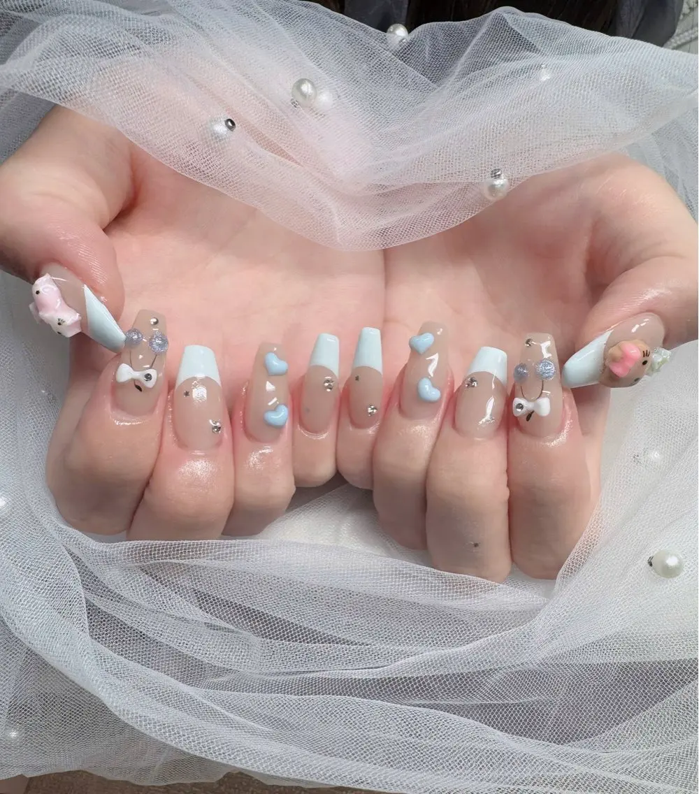 ネイル オーロラネイル フレンチネイル ジェルネイル ハロウィン 韓国ネイル ハンドネイル neco H.babynailのネイルデザイン