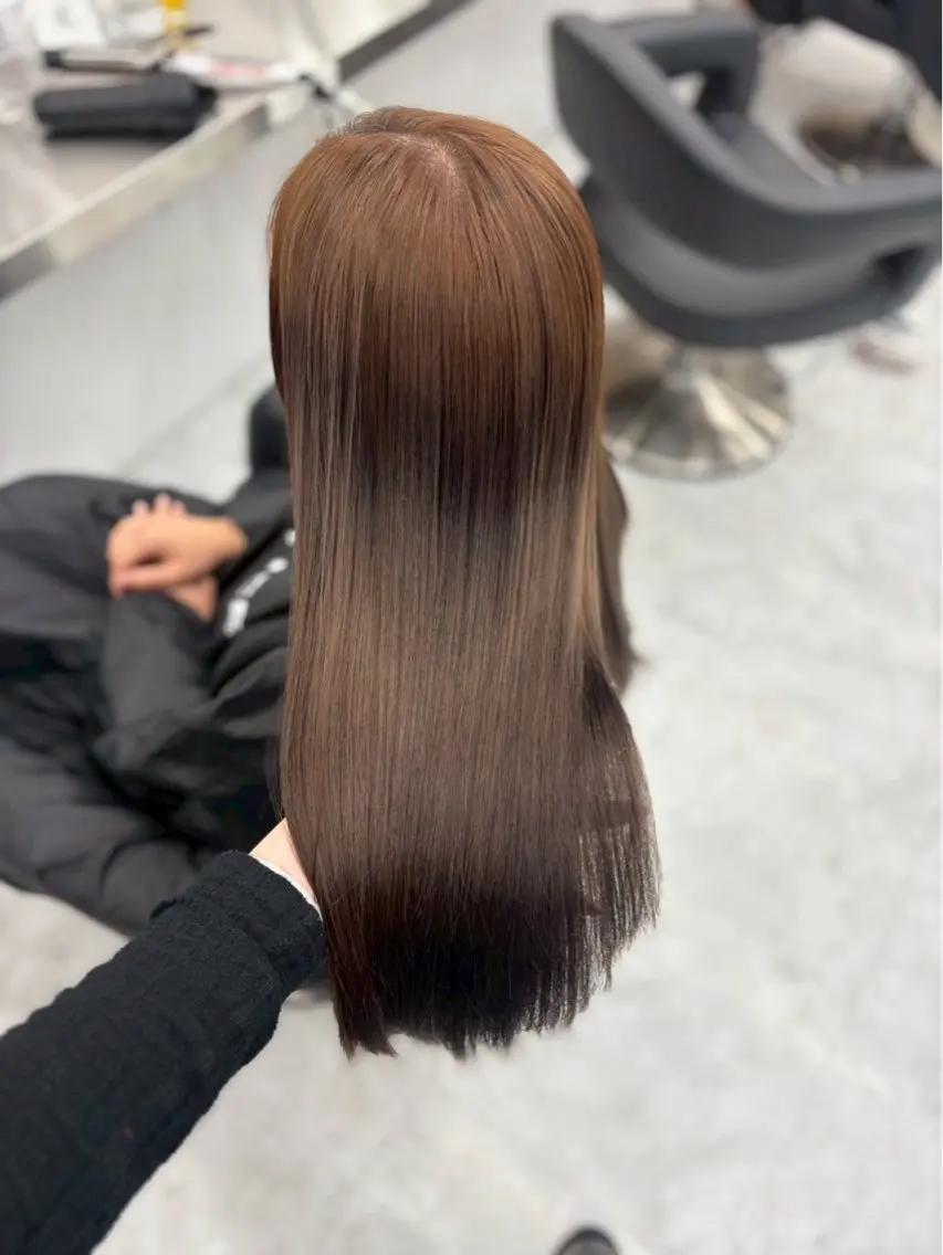 ロング カラー ヘアカラー 上品モテヘア🩶 karen🩶のヘアスタイル