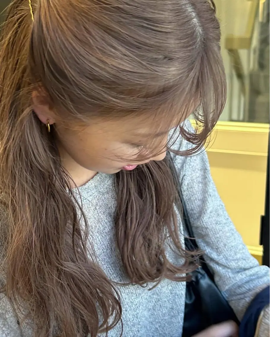 ロング カラー 薄暮 マツイ　レンのヘアスタイル