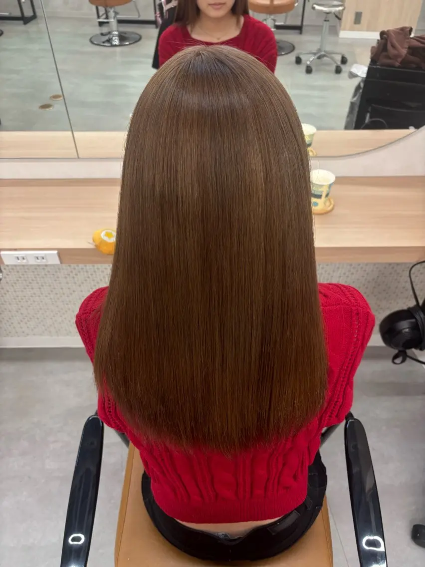 セミロング カラー ベージュカラー ブリーチ universe Mizuki🎀のヘアスタイル