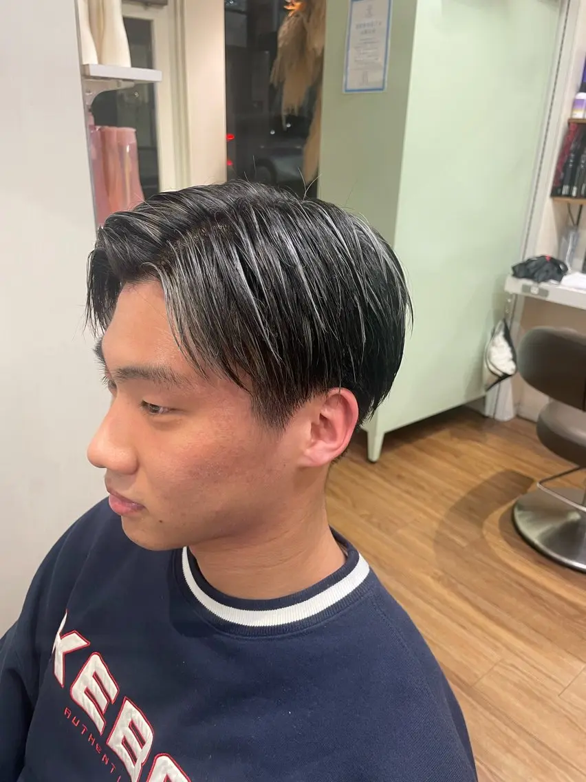 カラー ブリーチ 抜きっぱなしブロンド ハイライトカラー メッシュ ヘアカラー メンズカット/パーマ /メッシュ/鬼塚美琴のヘアスタイル
