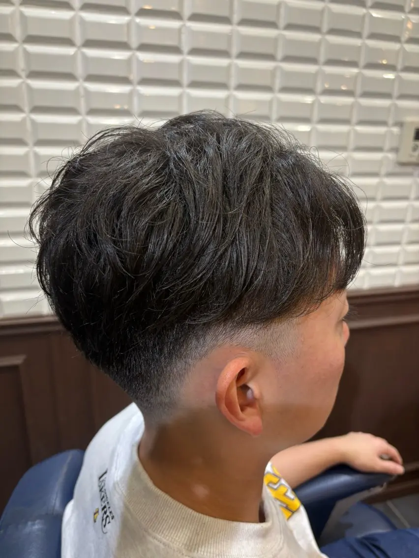 ショート メンズ フェードカット カット トリートメント ルピナス中田店長 山口大地のヘアスタイル