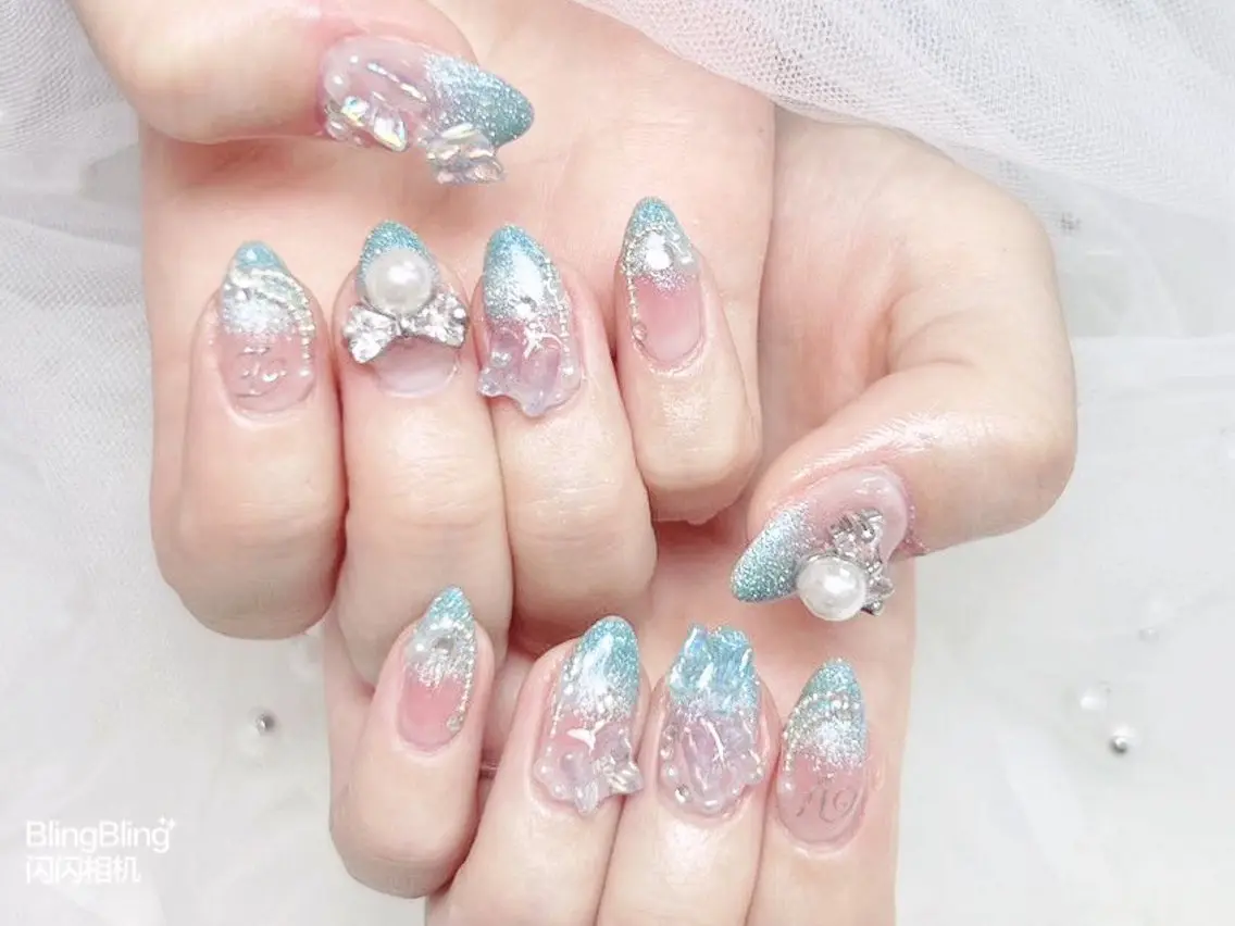 ネイル オーロラネイル チークネイル 長さ出し フットネイル フレンチネイル NaNa nailのネイルデザイン