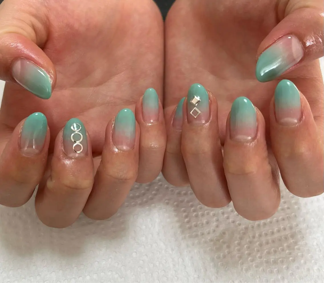 ネイル シンプルネイル nail M&Tのネイルデザイン