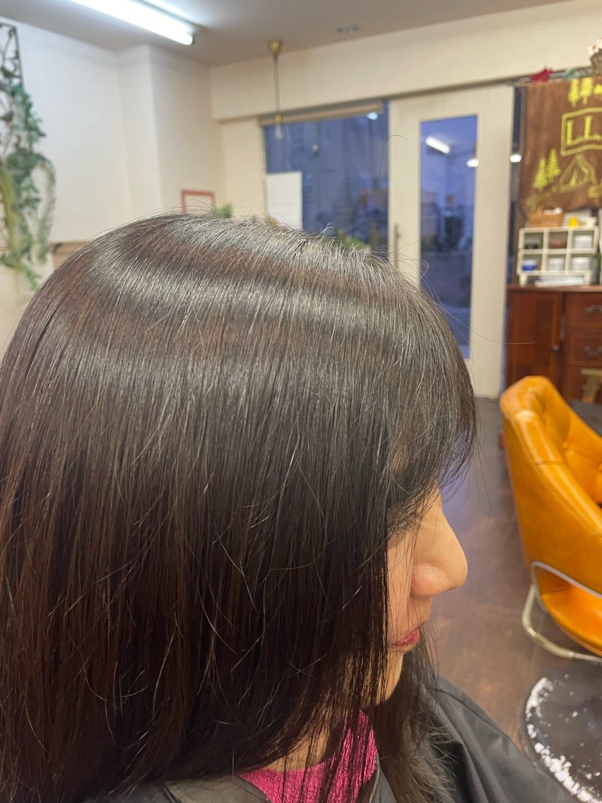 セミロング パーマ 桧山 真のヘアスタイル