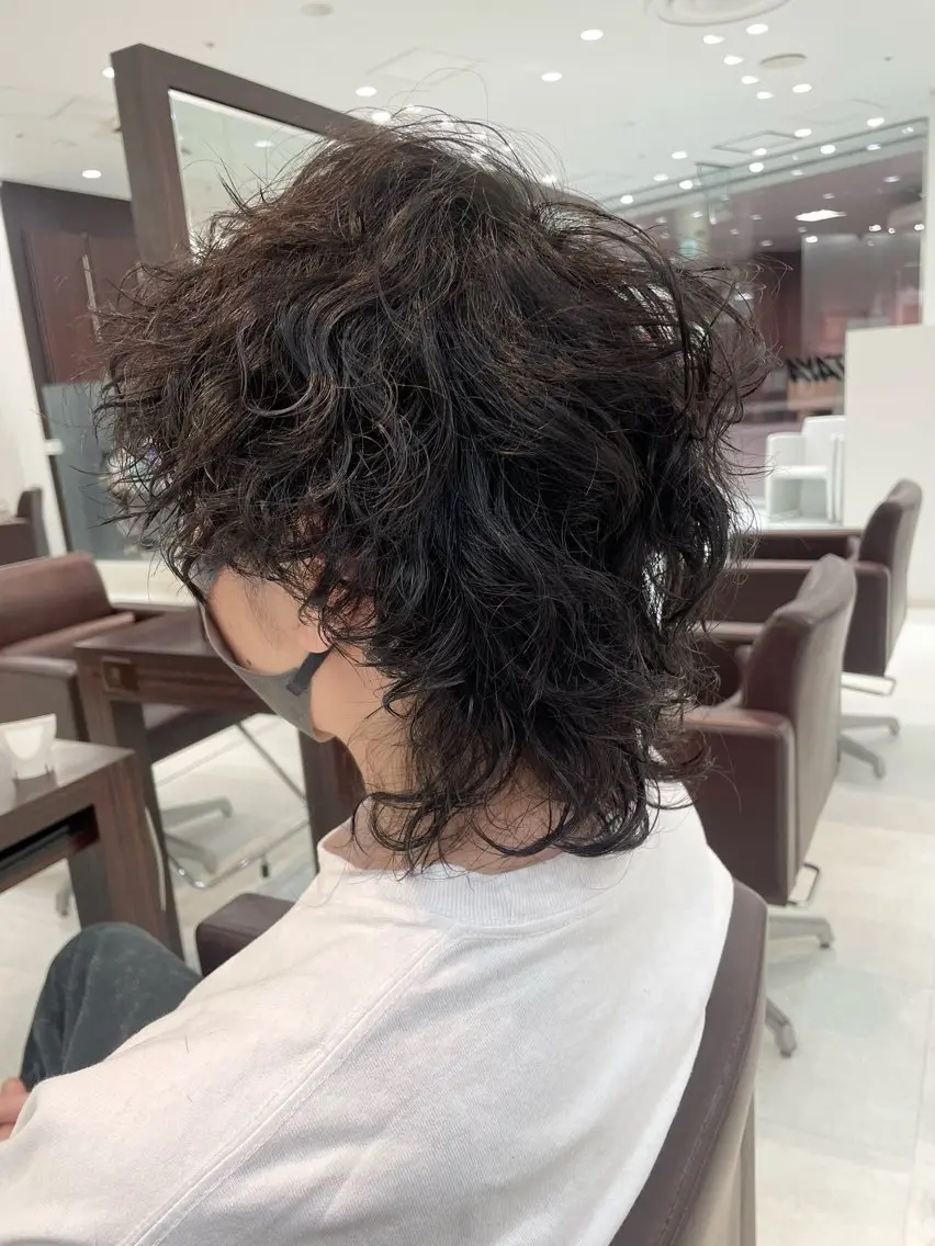 パーマ メンズ メンズパーマ メンズウルフカット ウルフカット スパイラルパーマ 【千葉駅南口歩1分】 MAKAのヘアスタイル