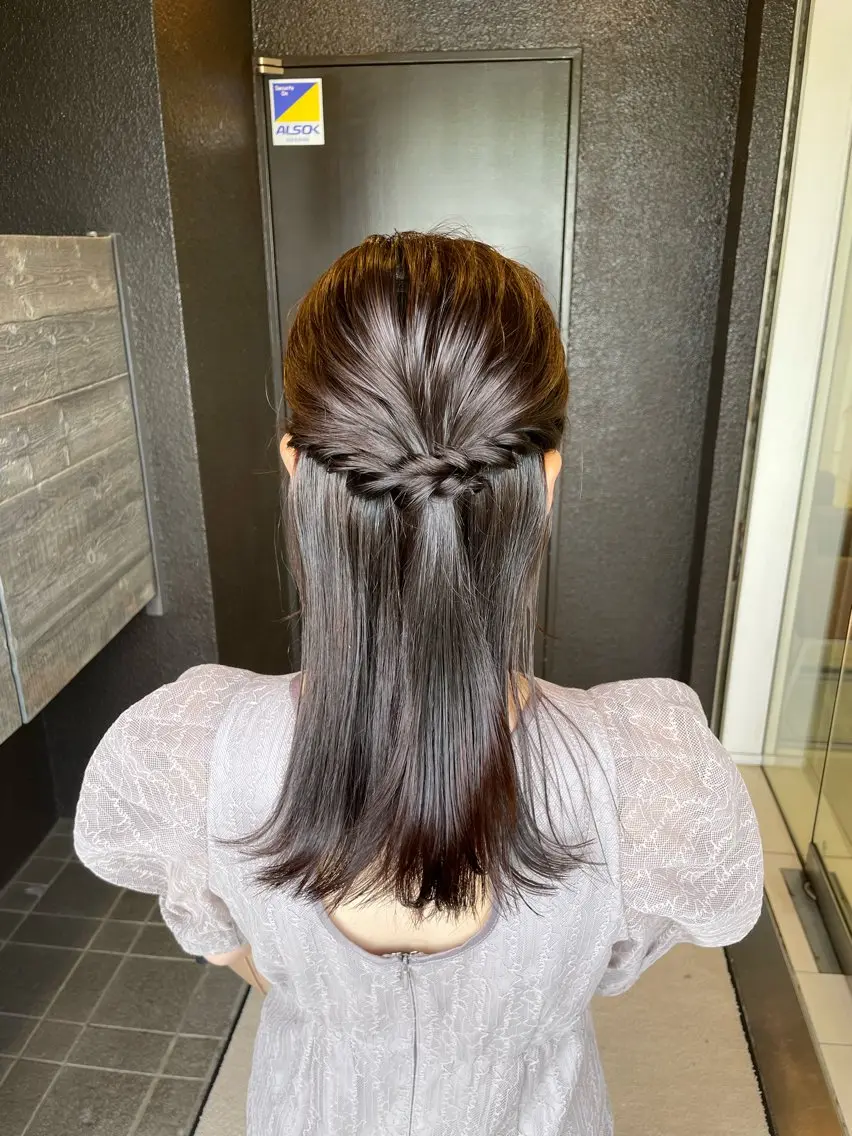 ミディアム ヘアアレンジ ハーフアップ ヘアセット 鎌倉/アレンジ/暗髪 /髪質改善/ ユキミのヘアスタイル
