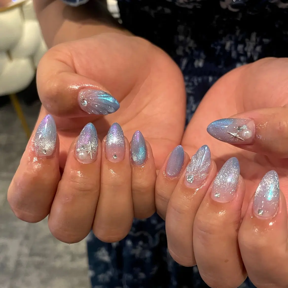 ネイル ブルー ニュアンスネイル パープル 夏ネイル ハンドネイル yurika 🌷.*･ﾟのネイルデザイン