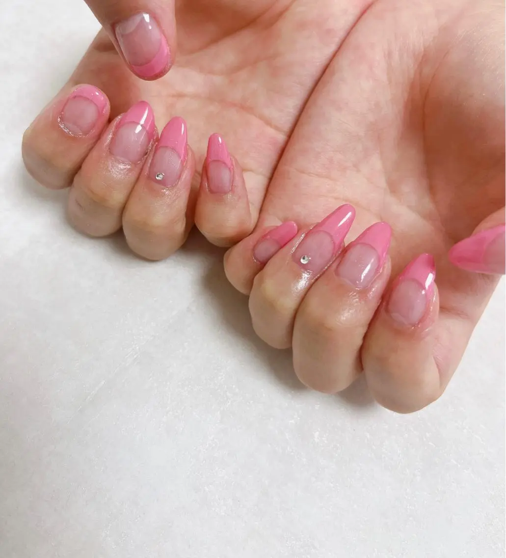 ネイル オーロラネイル フラワーネイル フットネイル フレンチネイル ジェルネイル mogunail &blowのネイルデザイン
