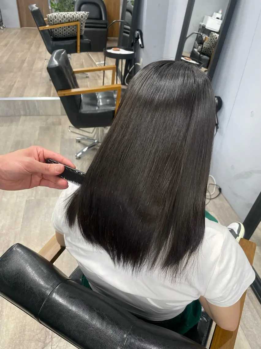 ミディアム カラー 髪質改善 縮毛矯正 トリートメント マツダ レンのヘアスタイル