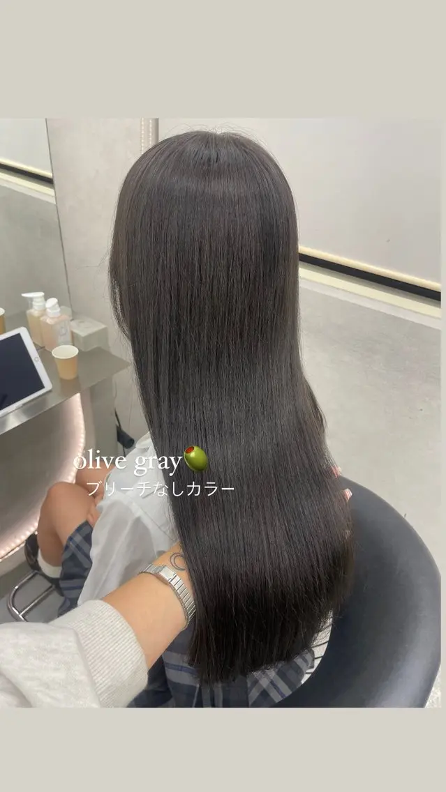セミロング ヘアカラー トリートメント 透明感オリーブ🫒/ ブリーチなしWカラーのヘアスタイル