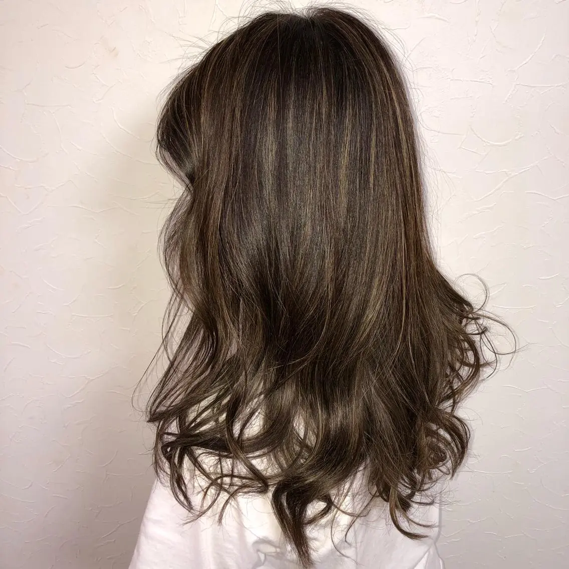 ロング 鶴﨑 美優亜のヘアスタイル