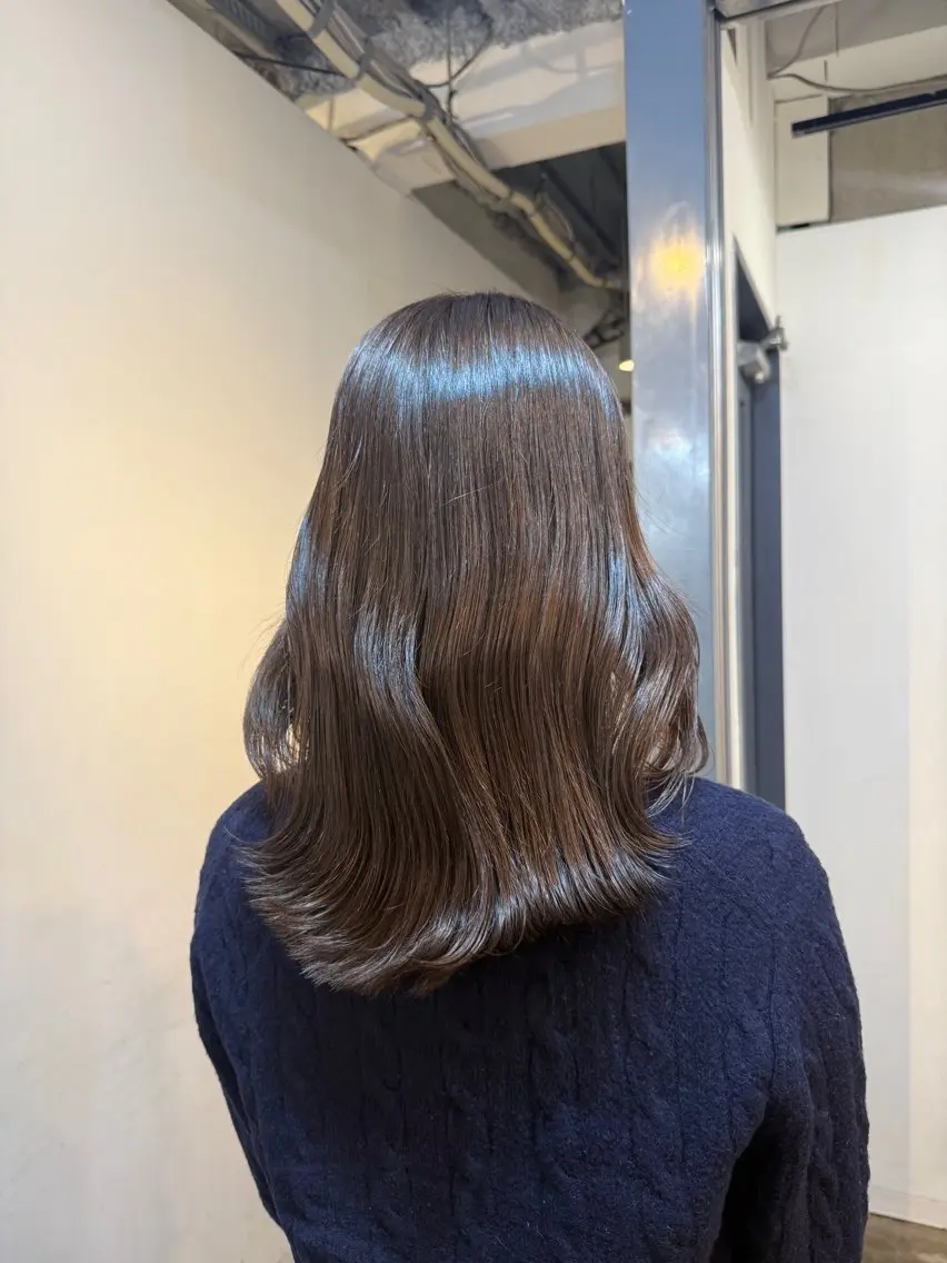 ミディアム ヘアカラー トリートメント 縮毛矯正/レイヤー カット⭐️SHOTAのヘアスタイル