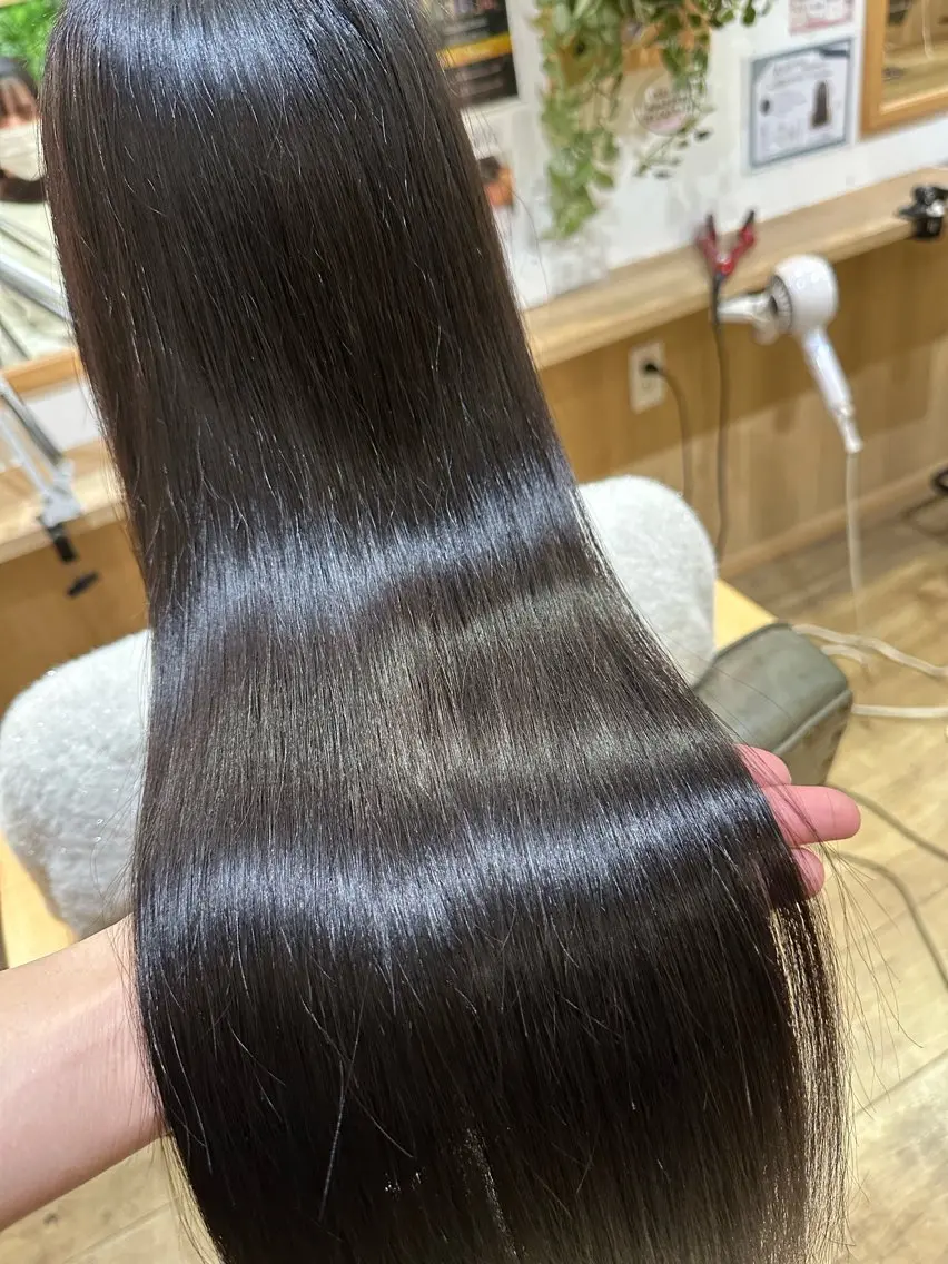 ロング 藤田 心華のヘアスタイル