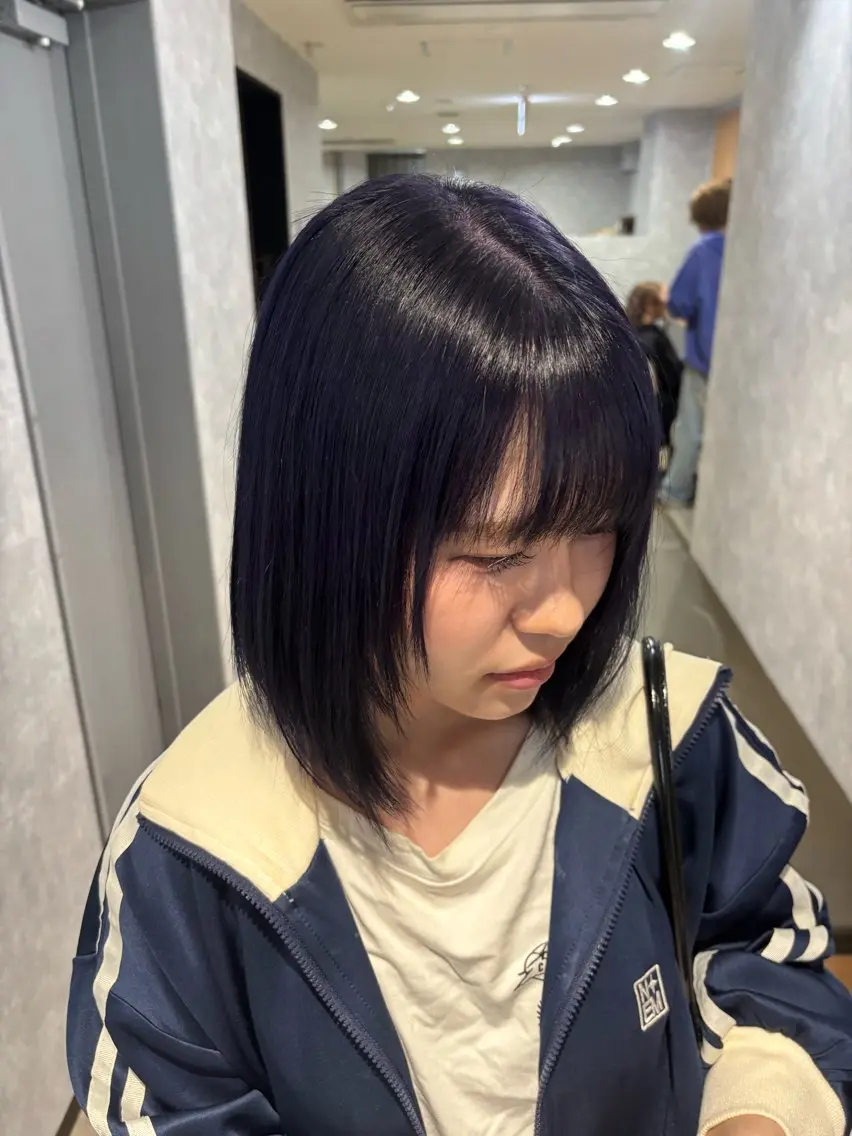 ショート カラー ヘアカラー トリートメント 🌐NATSUMI 🌐【寒色カラー】のヘアスタイル