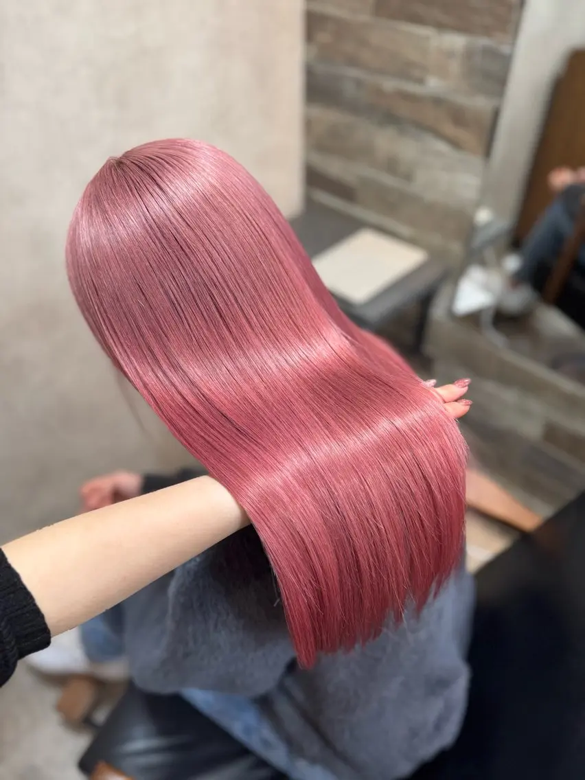 ロング 🫧はるか🫧 ブリーチ・髪質改善のヘアスタイル