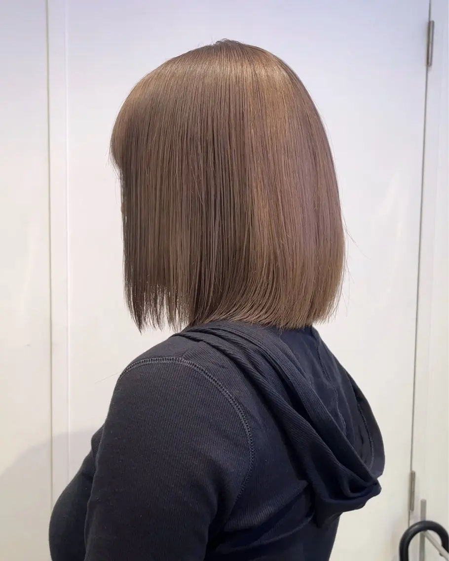 ミディアム ボブ カット ヘアカラー sora /ブリなし /レイヤーカットのヘアスタイル