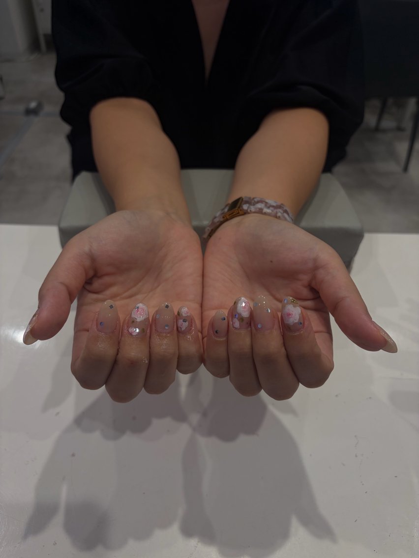 ネイル ハンドネイル SHELLTOKYO Hana🌺のネイルデザイン