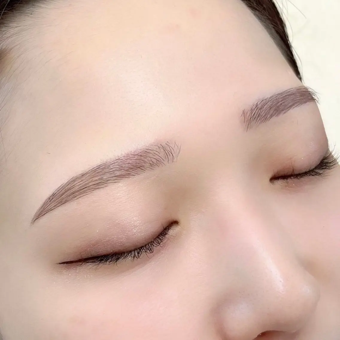 👶🏻ツルツルたまご肌🥚✨美眉スタイリング&フェイスWAX(額orフェイスライン)の写真