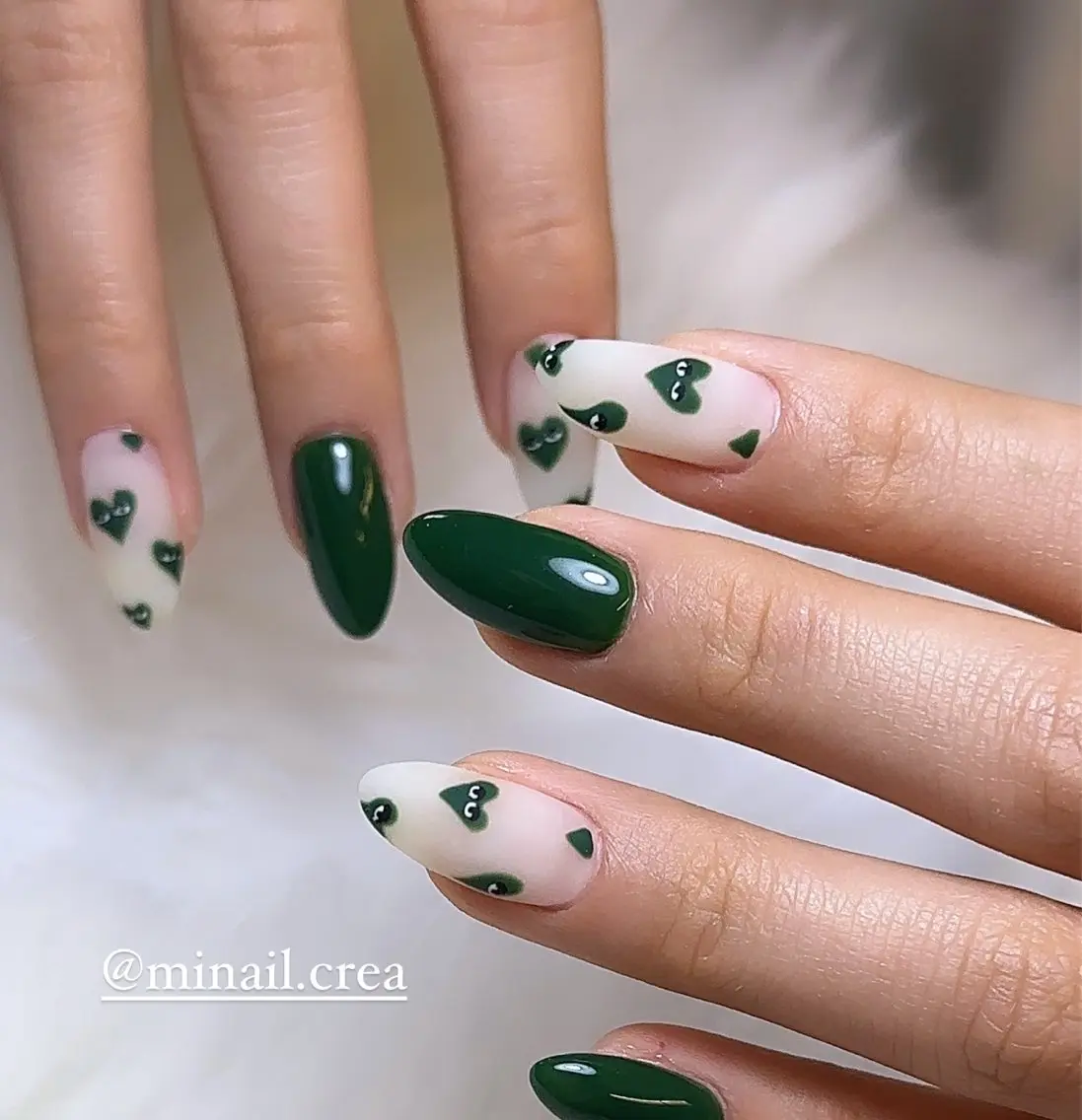 ネイル ジェルネイル グリーン ロングネイル マットネイル ワンカラーネイル CReA nailのネイルデザイン
