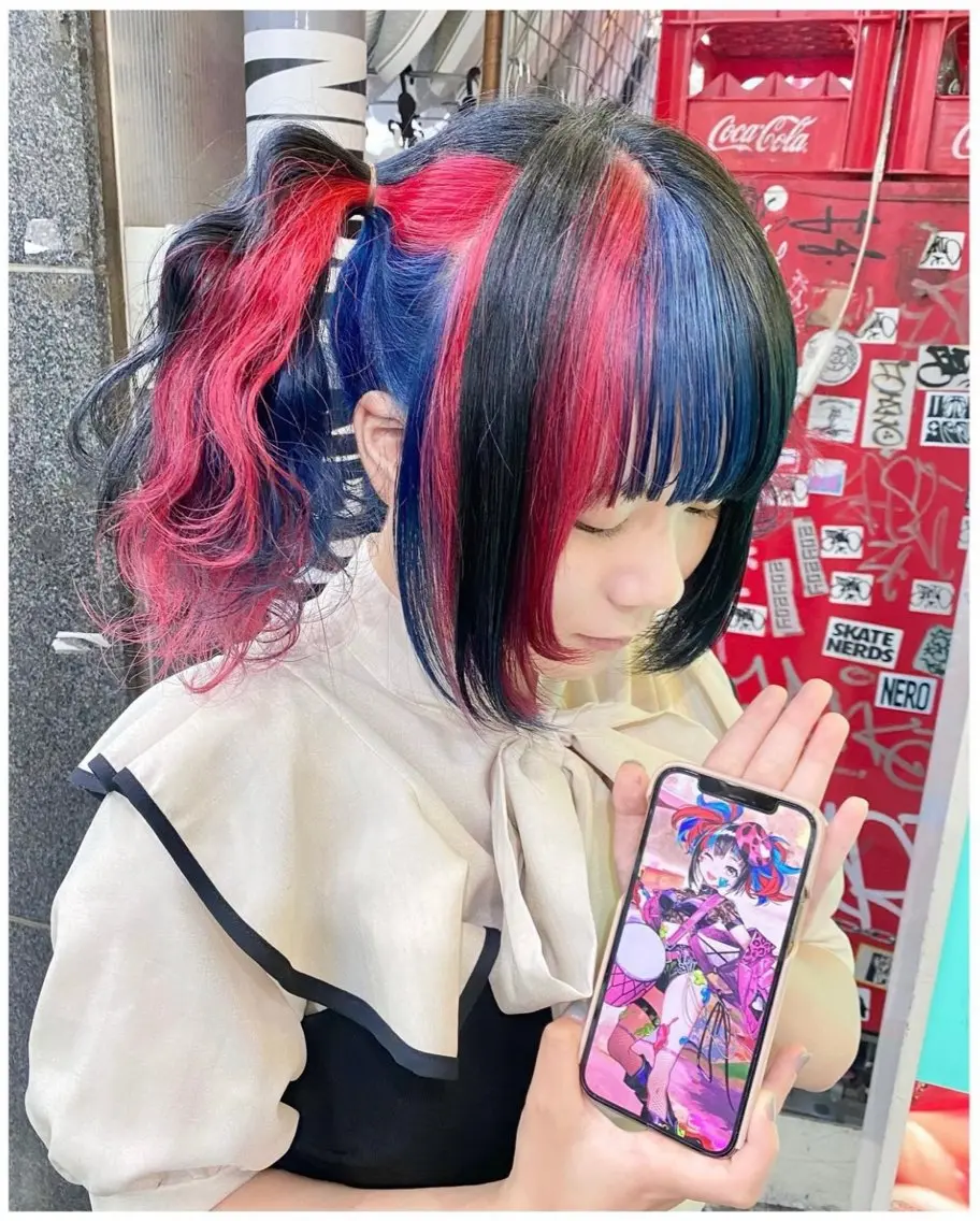 ミディアム カラー メッシュ ヘアカラー TSUNO🦖 派手髪/オタク美容師のヘアスタイル