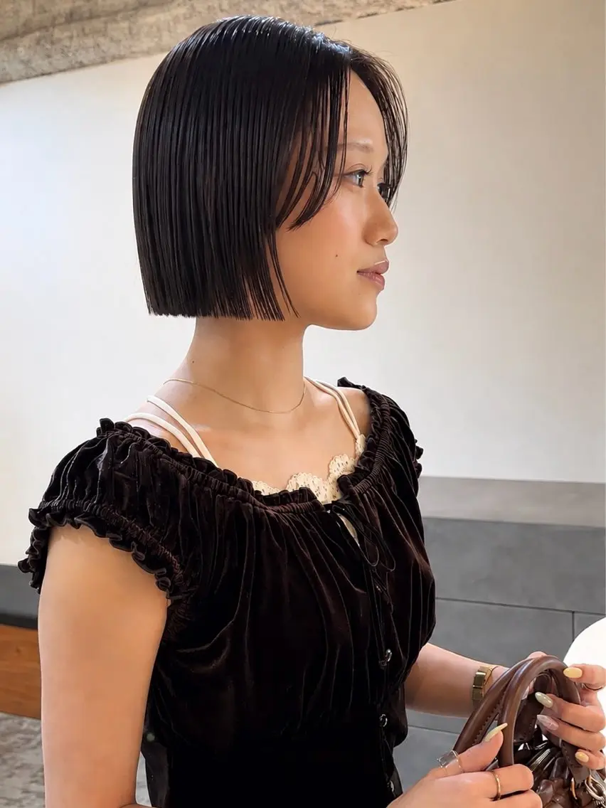 【9/27限定】U25 切りっぱなしボブカット+ワンカラー+トリートメントの写真