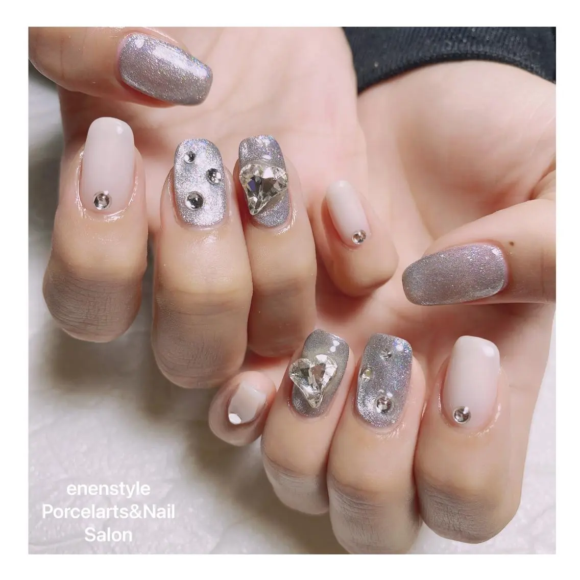 ミディアム ネイル ハンドネイル 🐾enen style 🐾のネイルデザイン