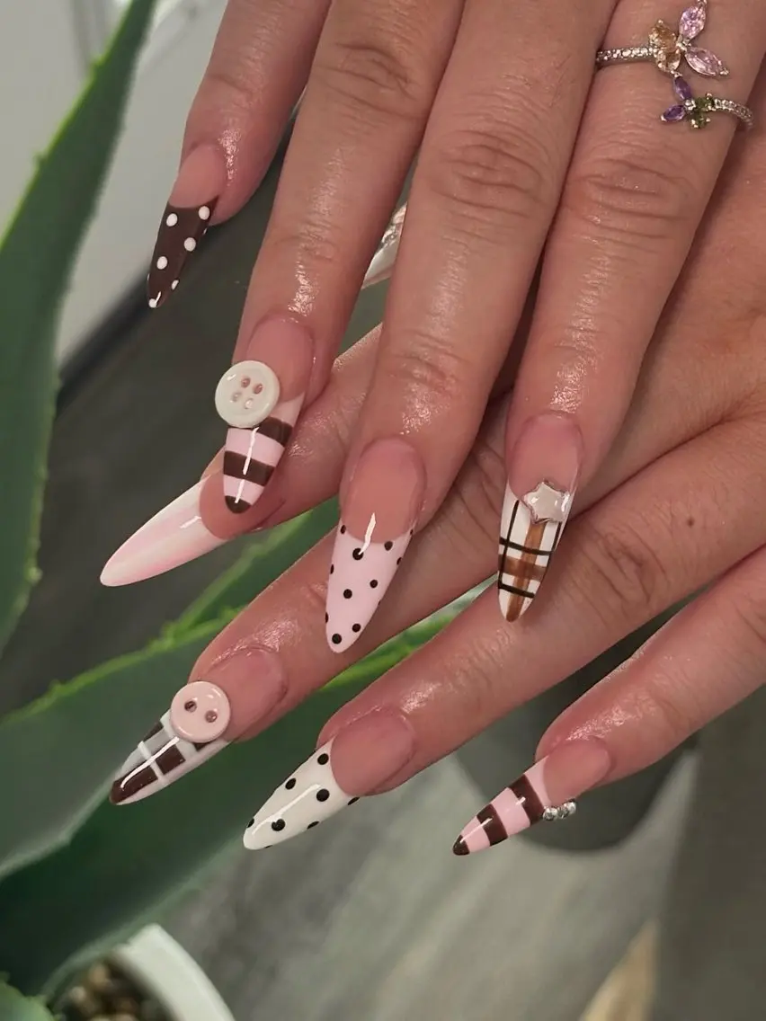 ネイル 長さ出し フレンチネイル グラデーション 韓国ネイル ロングネイル ハンドネイル Josie nail salonのネイルデザイン