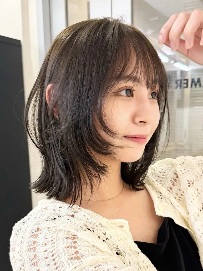 ミディアム カラー カット ヘアカラー ‎♡アヤメ/レイヤー ボブ♡渋谷のヘアスタイル