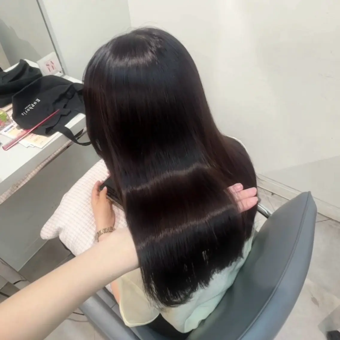 セミロング カラー 黒髪 ラベンダーカラー トリートメント ヘアカラー Koharu / Euphoriaのヘアスタイル