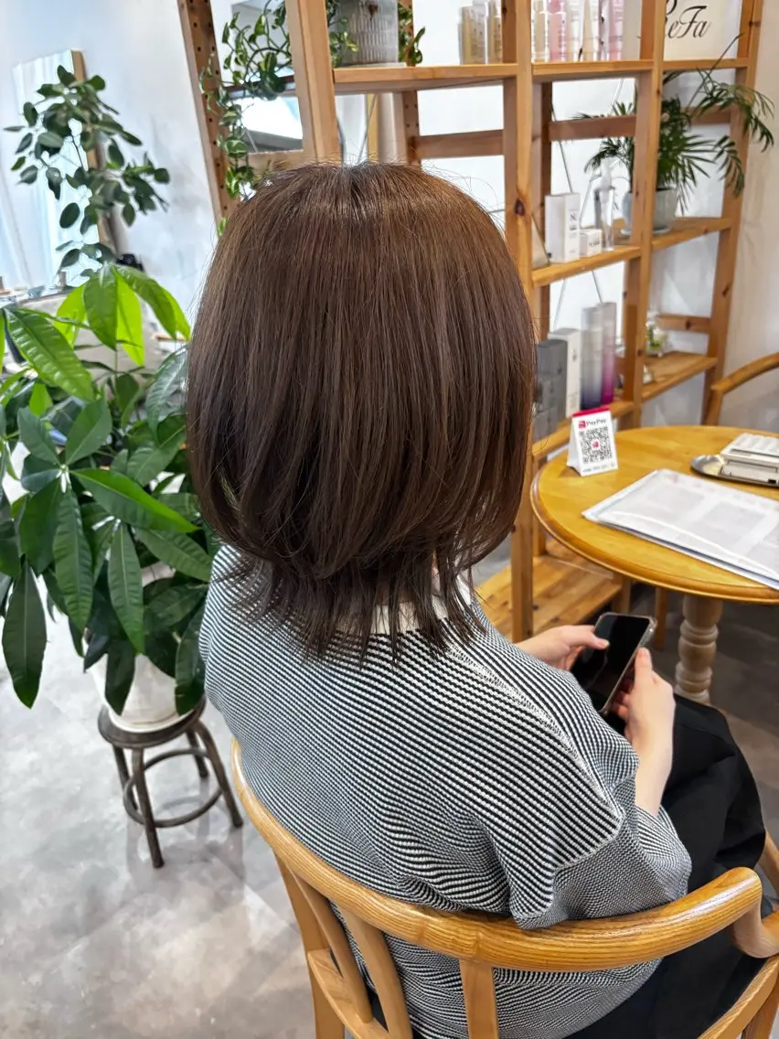 ミディアム レイヤーカット 由良 龍也のヘアスタイル