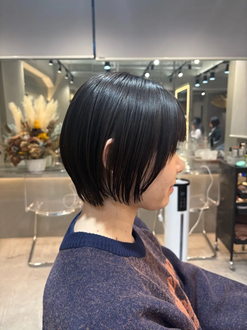 ショート オリーブベージュ/ボ ブ縮毛矯正たまき🧡のヘアスタイル