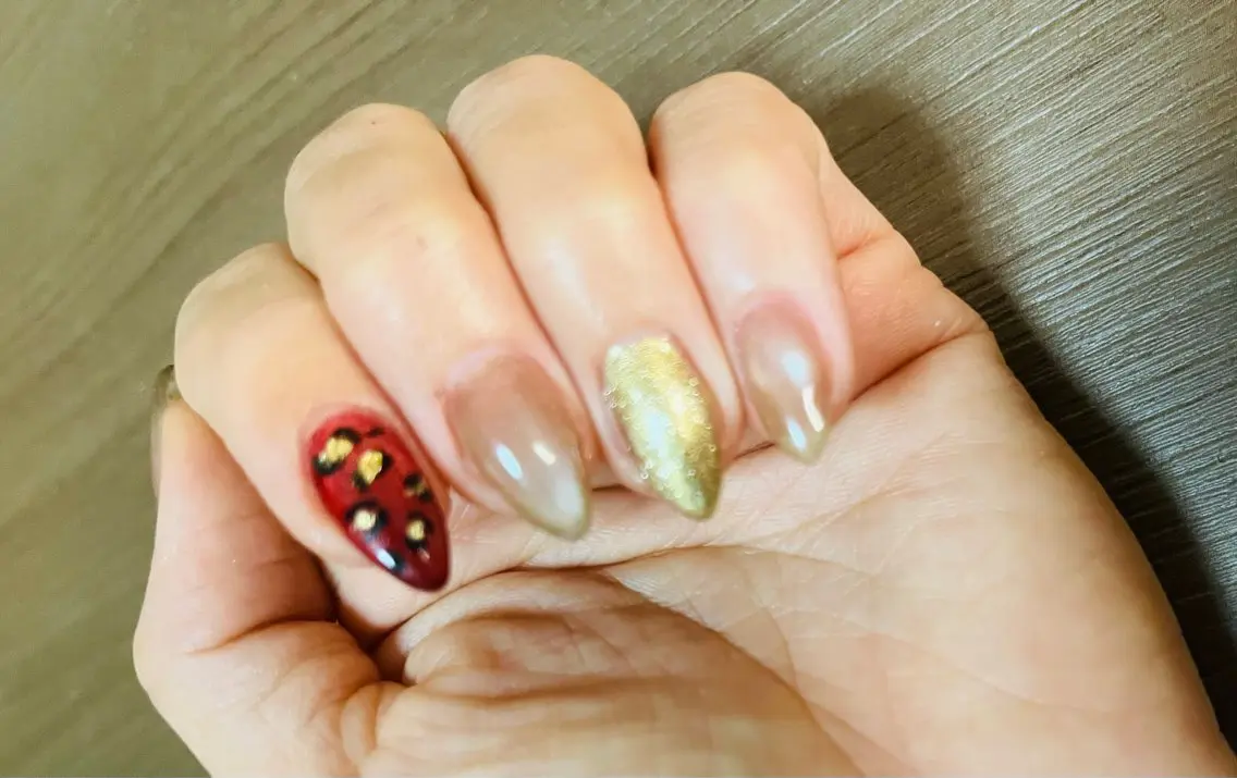 ネイル アニマル柄 マグネットネイル Nail ecxia ／Reikaのネイルデザイン
