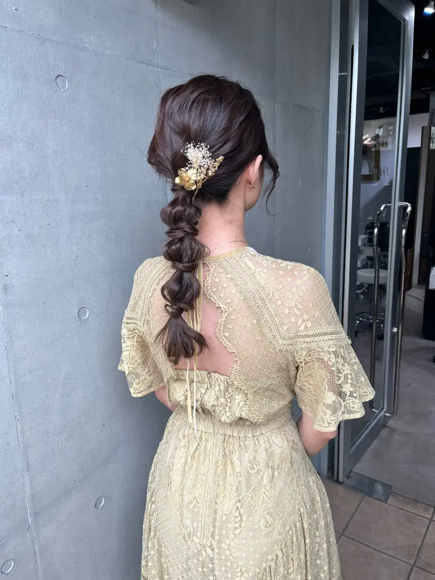 ロング ヘアアレンジ 結婚式・ブライダル ヘアセット ミルクティーベージュ ブリーチ 店長 清水のヘアスタイル