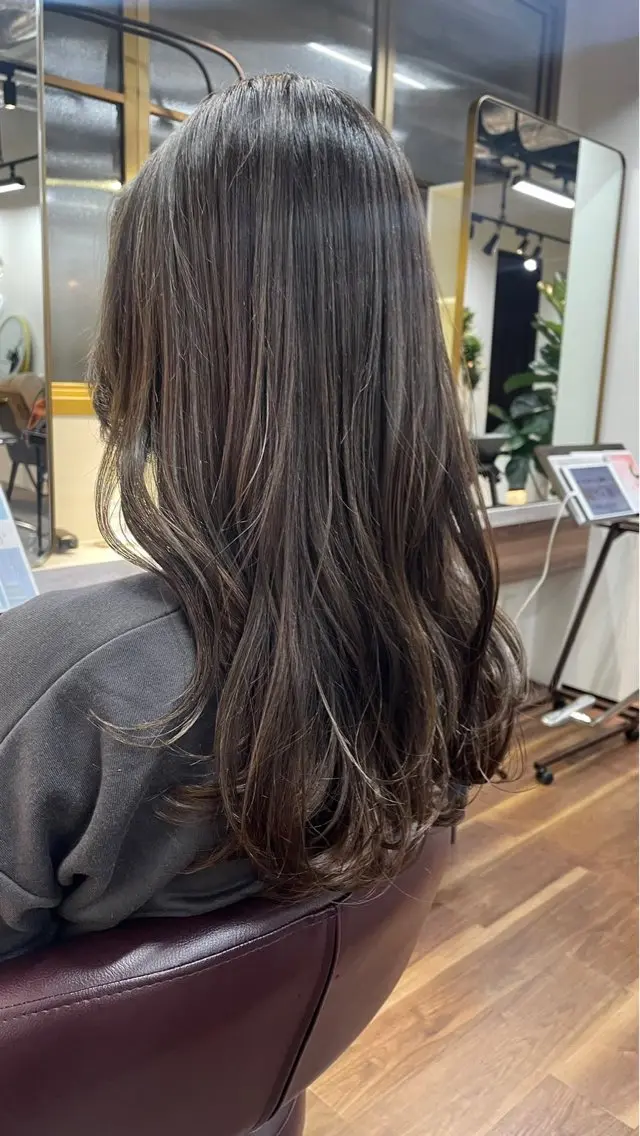 セミロング カラー アッシュ ベージュカラー ハイライトカラー ハイライト 縮毛矯正 【メンズ特化】 野上晃生のヘアスタイル