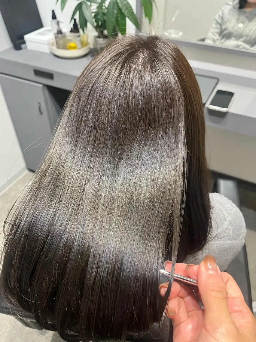 ミディアム カット ヘアカラー 堀越 エリのヘアスタイル