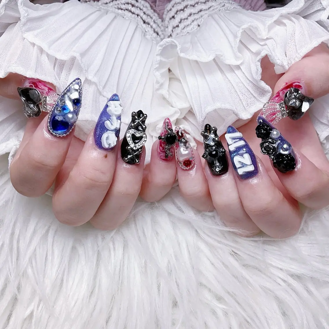 ネイル ハンドネイル 🍭Yun nail hyejin🌸のネイルデザイン