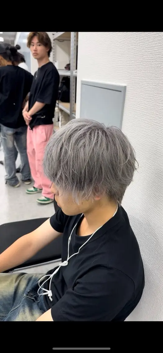 ショート カラー メンズ メンズハイライト メンズパーマ 波巻きパーマ ハイライトカラー ハイライト 🔥 メンズ 特化🔥RAIのヘアスタイル