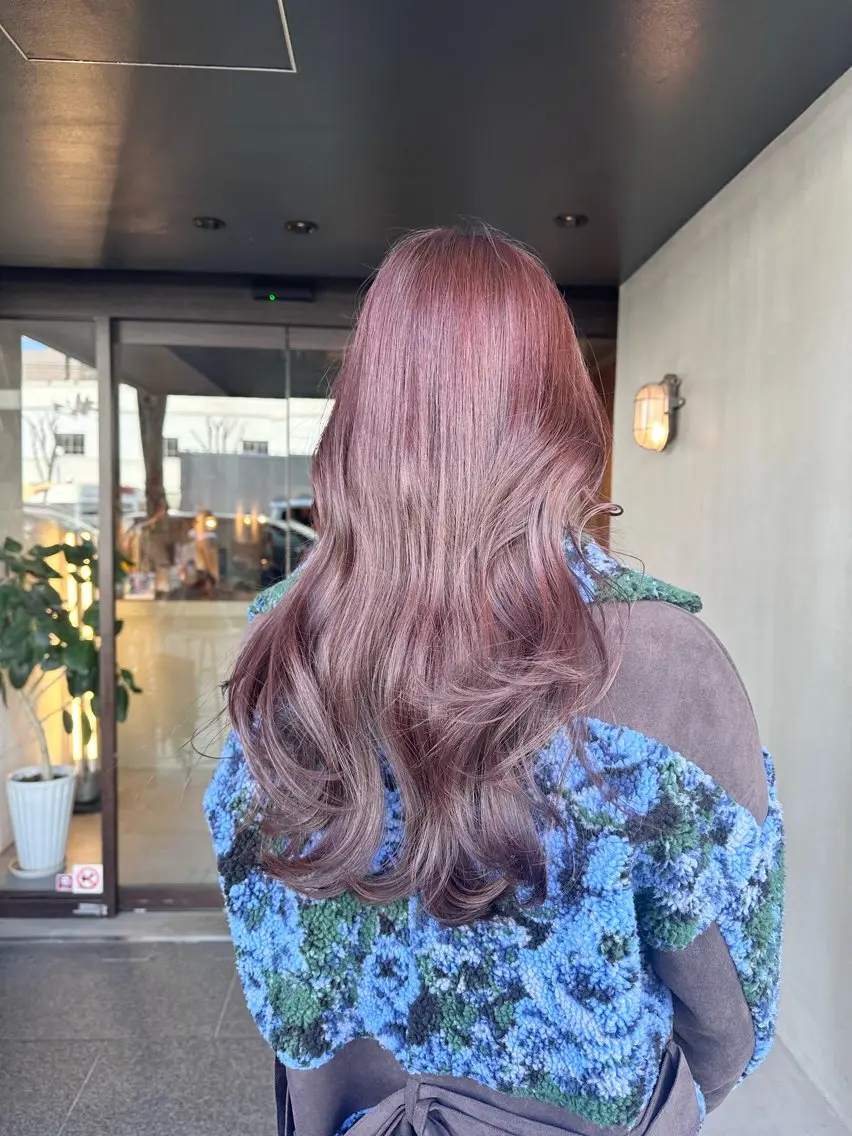 ロング カラー カット ヘアカラー ピンクカラー/ mana🎀のヘアスタイル