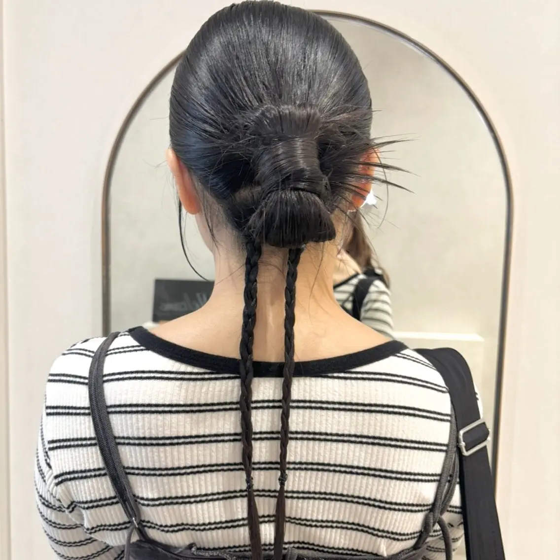 ロング 鈴木 彩莉のヘアスタイル