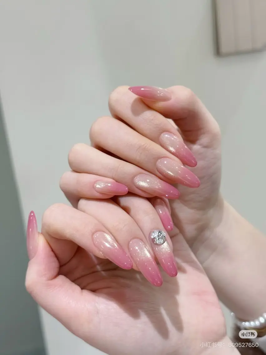 ネイル アートネイル オーロラネイル チークネイル フレンチネイル ガラスフレンチ ハンドネイル 🎀🎀YooLi Nail Salonのネイルデザイン
