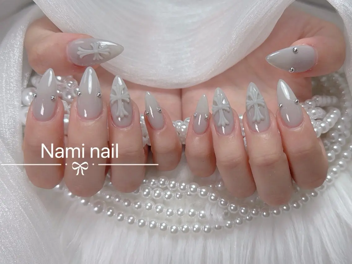 ネイル 長さ出し ガーリー 韓国ネイル ロングネイル 持ち込み ハンドネイル Nami nail salonのネイルデザイン