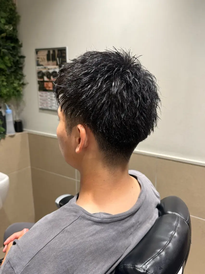 メンズ 刈り上げ 久保 ことねのヘアスタイル