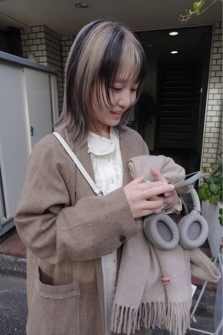 ミディアム カラー 顔周りレイヤーカット ブリーチminamiのヘアスタイル