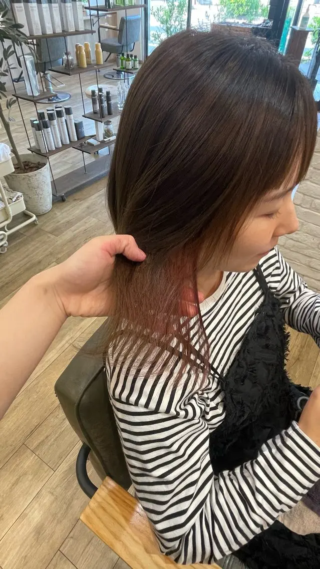 カラー アッシュ アッシュブラウン ベージュカラー ブリーチ ブラウンカラー 西村 望のヘアスタイル