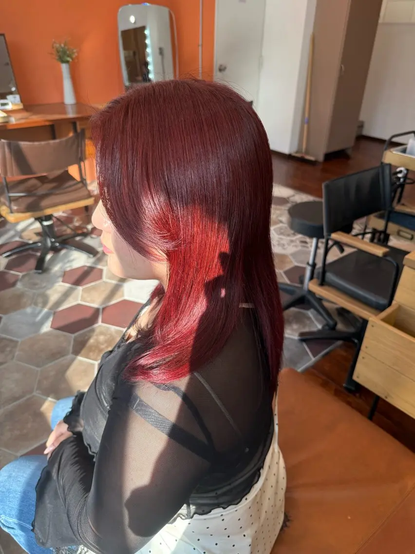 ミディアム カット ヘアカラー カラーモデル募集中 🫧宮崎寛美のヘアスタイル