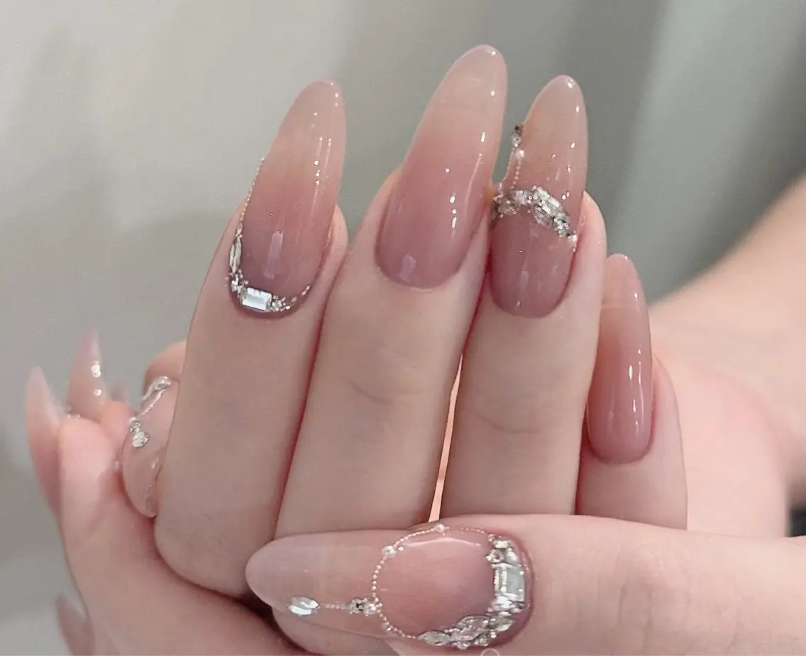 ネイル チークネイル 長さ出し フレンチネイル ガーリー 韓国ネイル sun nail池袋 モデル募集のネイルデザイン